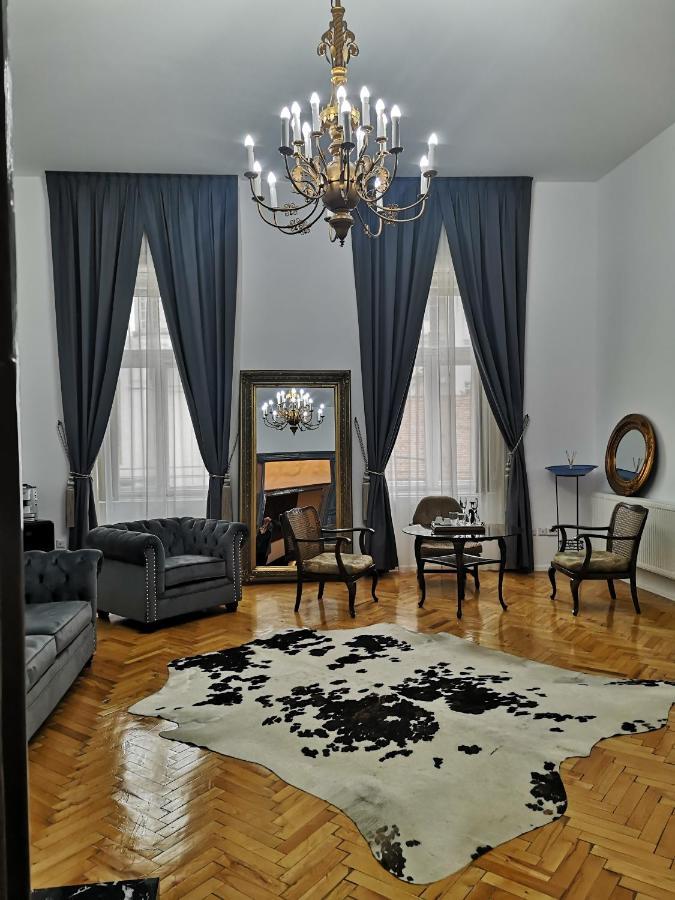 דירות קלוז'-נאפוקה Mansion Josephina מראה חיצוני תמונה