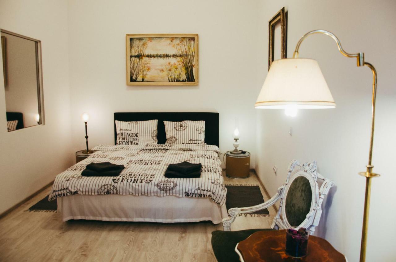 דירות קלוז'-נאפוקה Mansion Josephina מראה חיצוני תמונה