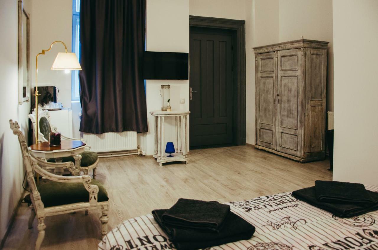 דירות קלוז'-נאפוקה Mansion Josephina מראה חיצוני תמונה